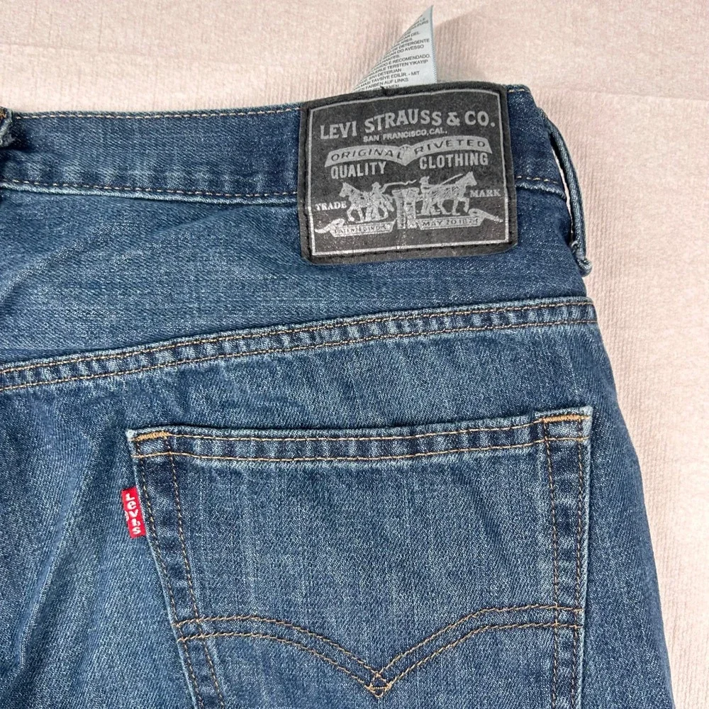 Levis fair used